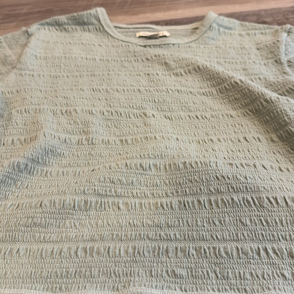 AE crinkle shirts - Picture 8 of 9